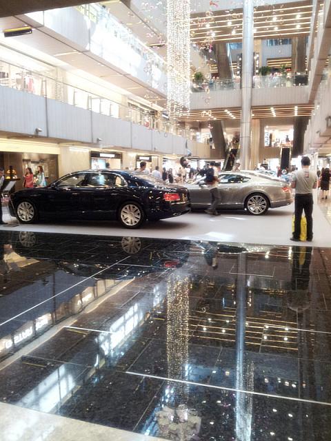 orchard-malls-1