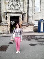 holyrood palace and park 4